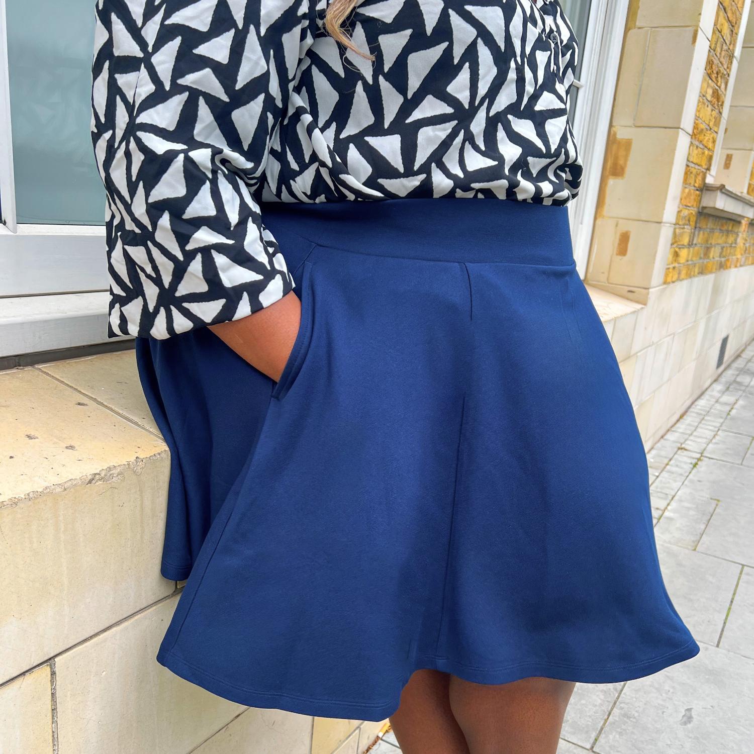 Mini-Flare Skirt - Navy