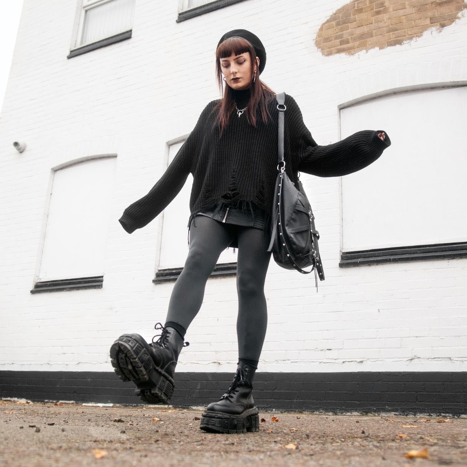 Amy - Size D