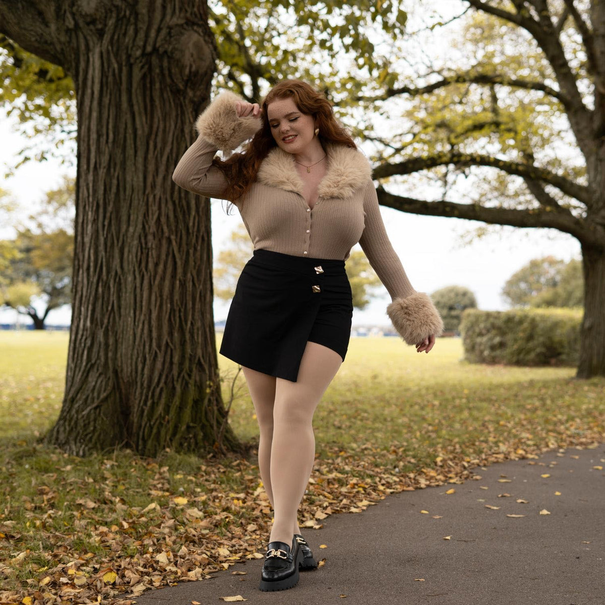 Miss Deadly Read - Size E