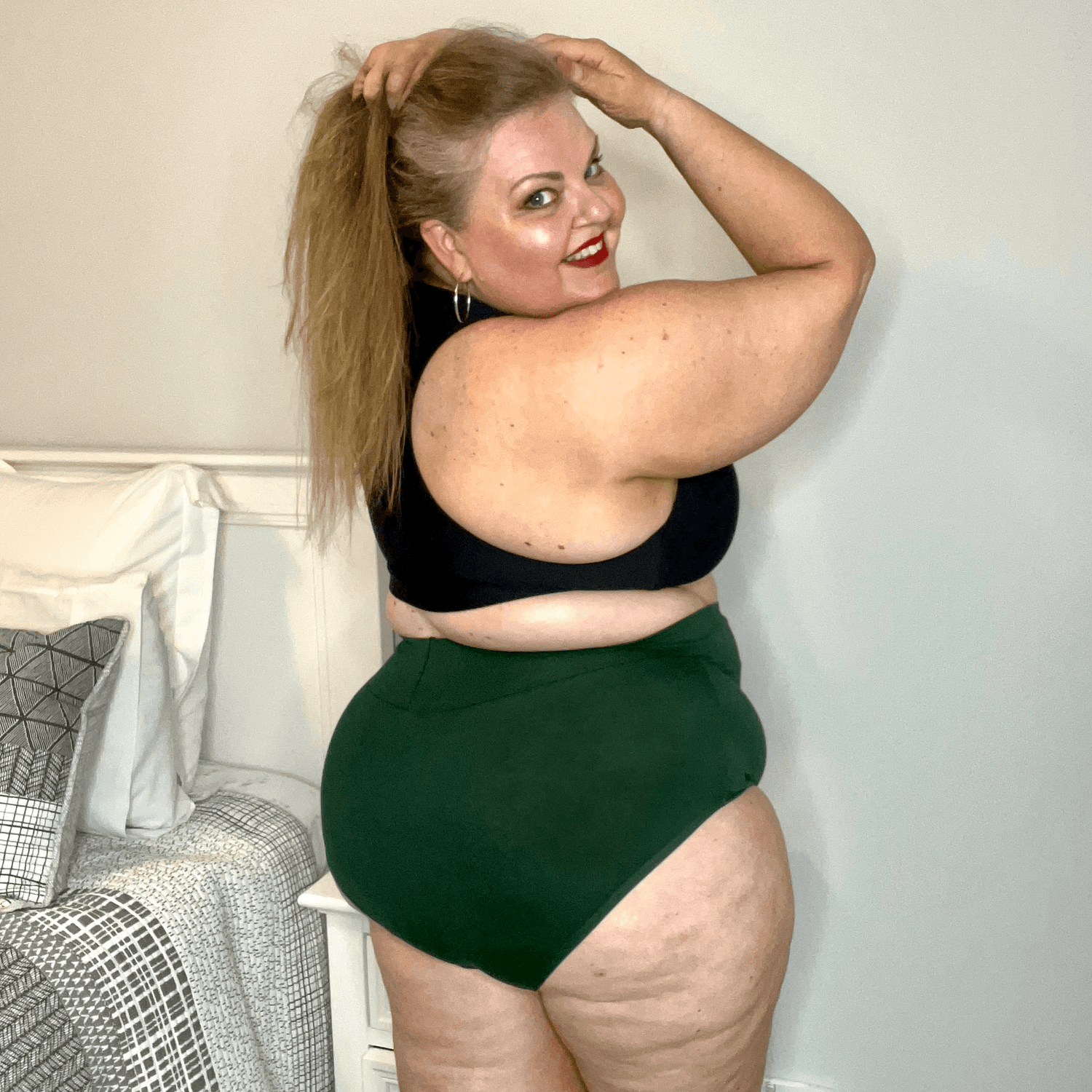 Super High Waist Knickers - Hit the Bottle Green - Snag